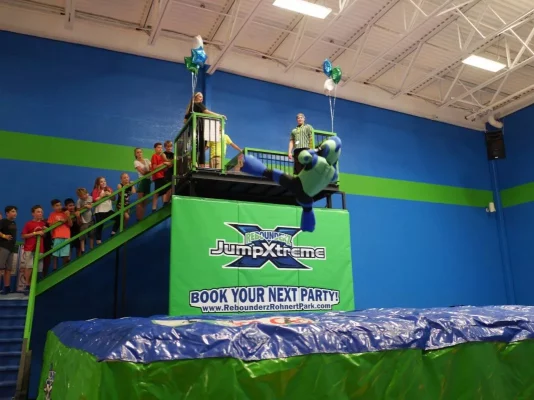 i2k airpad - inflatable trampoline park pad gallery 2